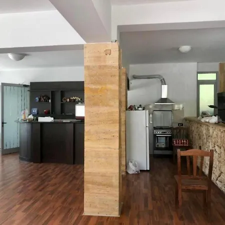 펜션 Sun House